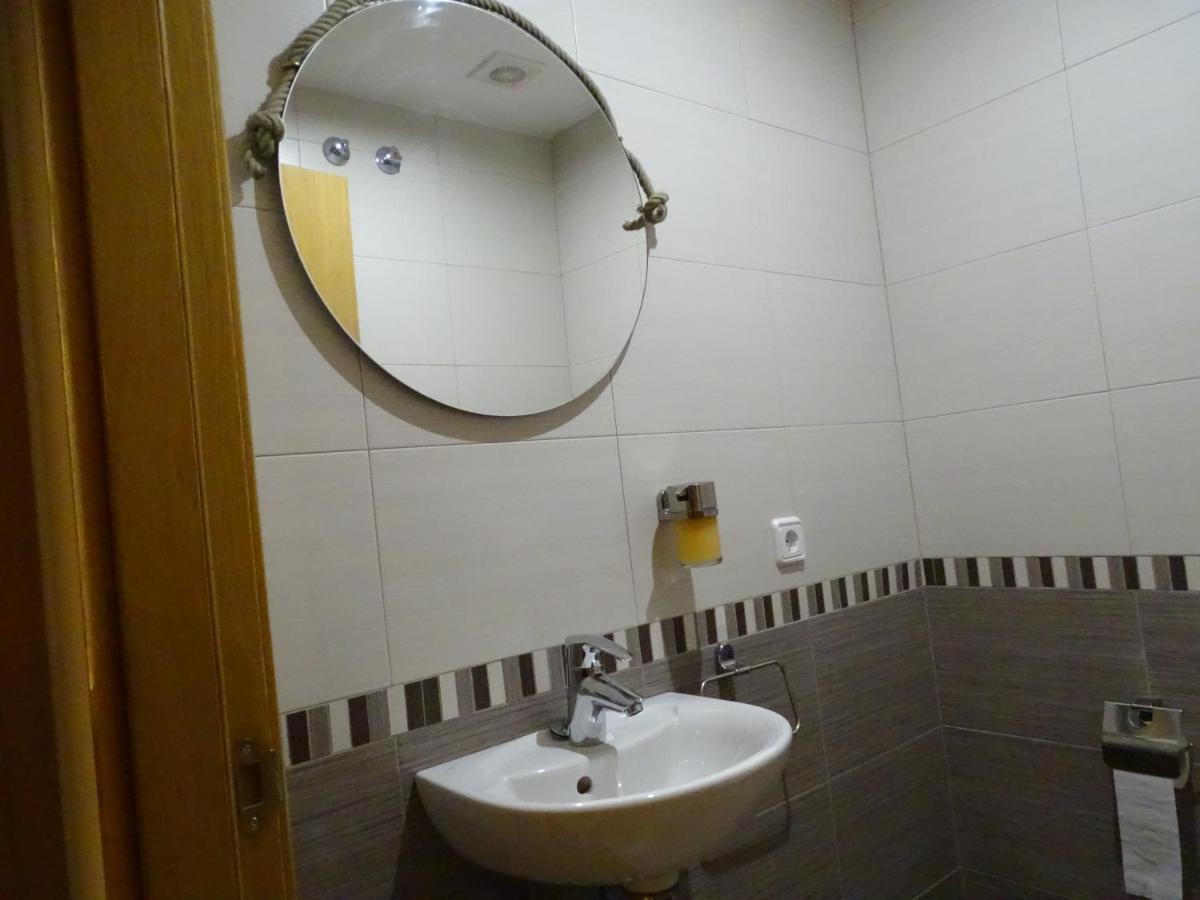 Apartamento Piscina Viena 罗萨斯 外观 照片