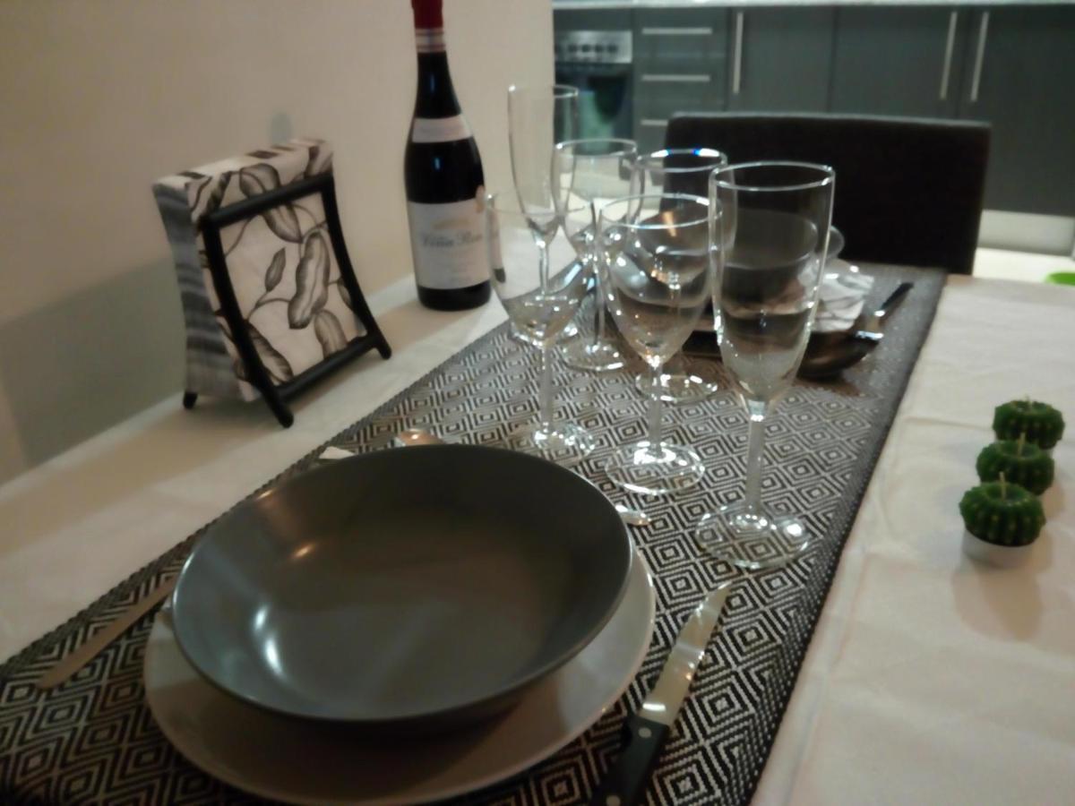 Apartamento Piscina Viena 罗萨斯 外观 照片